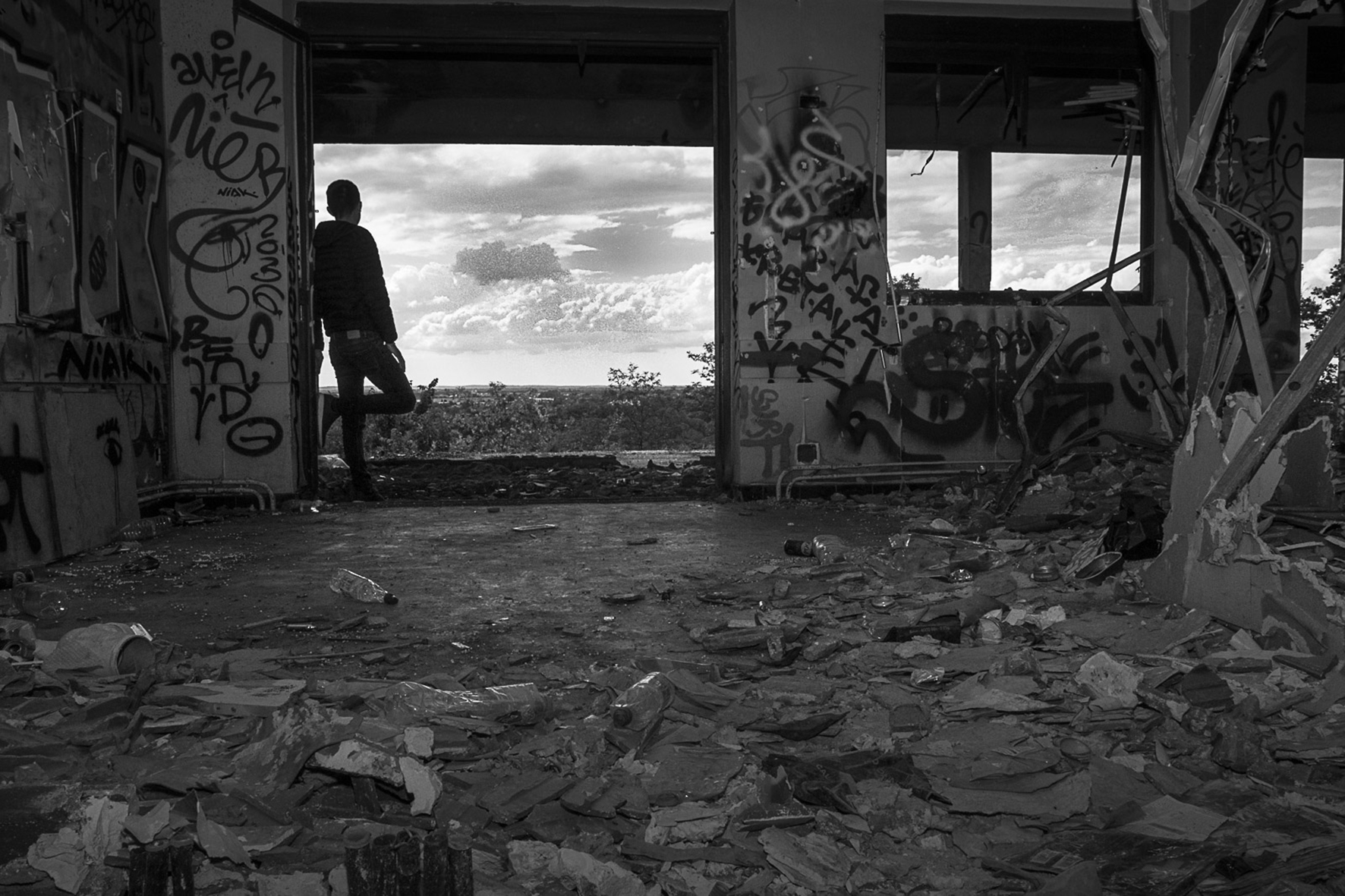 clinique-graffiti-noir-et-blanc-portrait-toulouse-urban-graffiti13052017-img_1246
