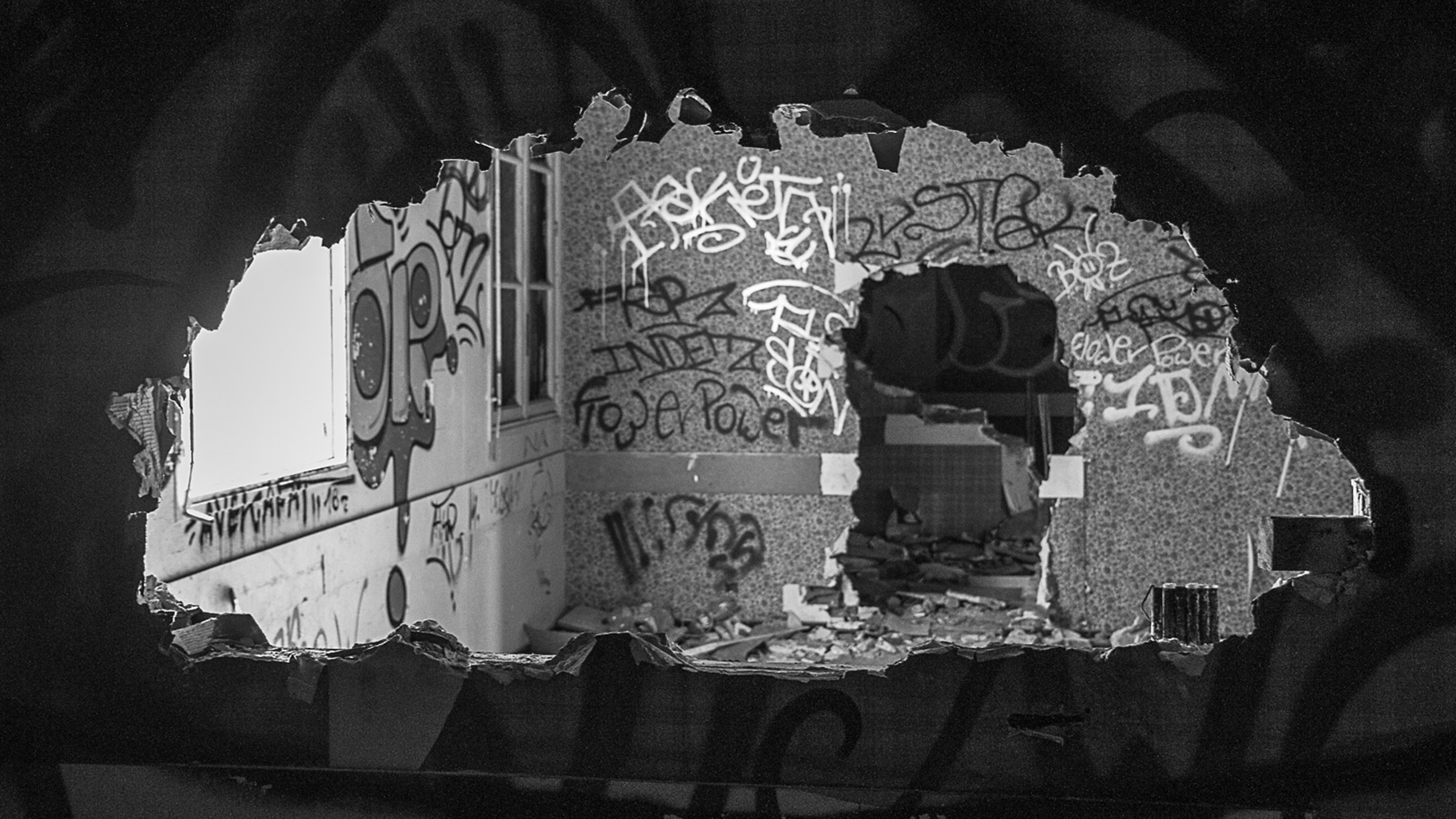 clinique-graffiti-noir-et-blanc-toulouse-urban-graffiti13052017-img_1208